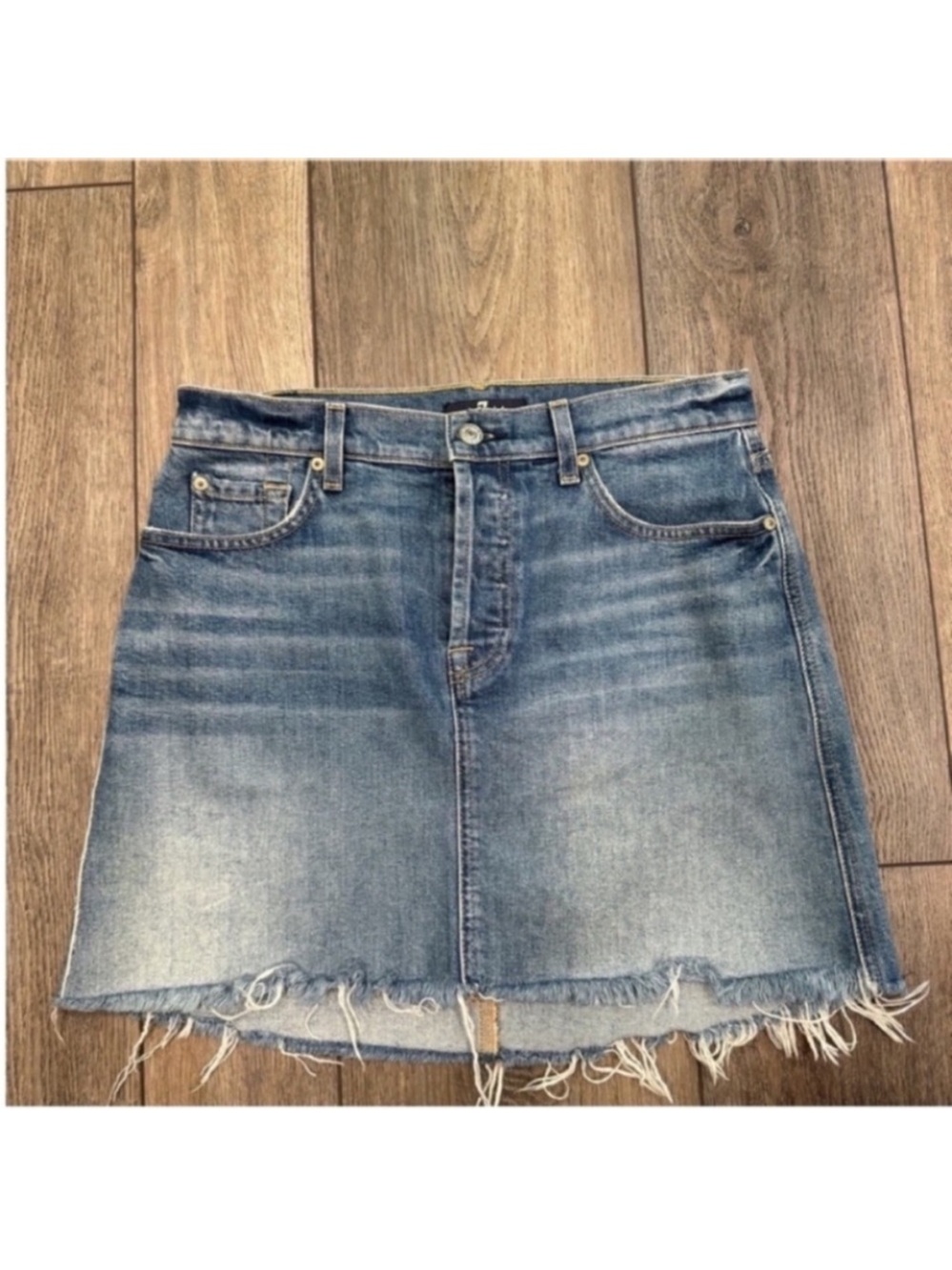 7 For All Mankind Women’s Light Blue Distressed Denim Mini Skirt Size 27